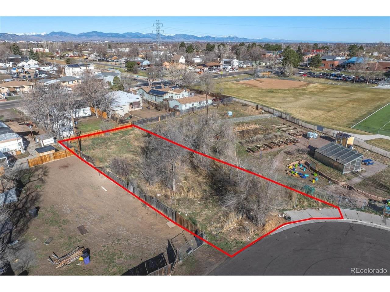 1021 Hooker St - Photo 1