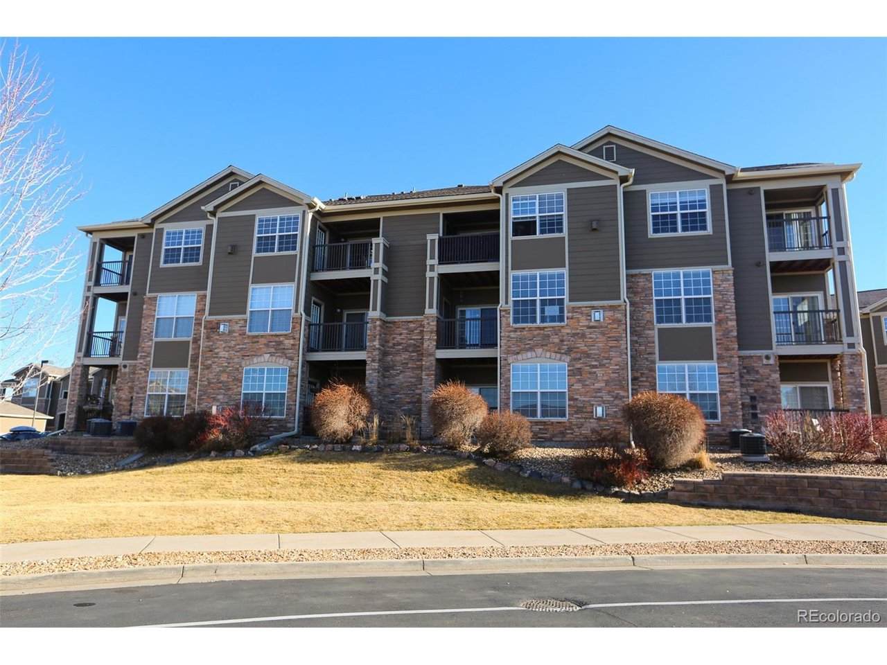 2800 Blue Sky Cir - Photo 1