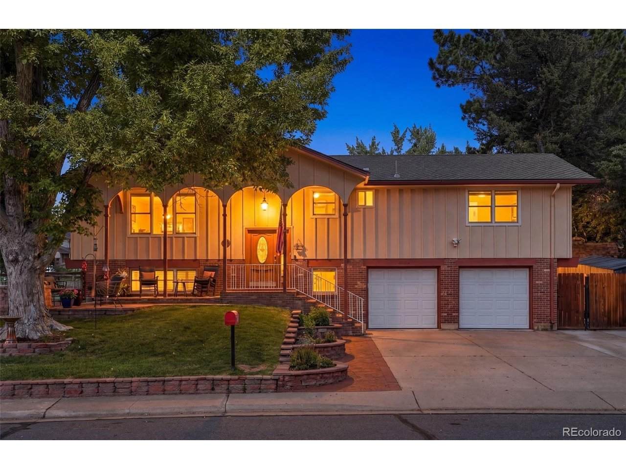 8439 Harvard Dr - Photo 1