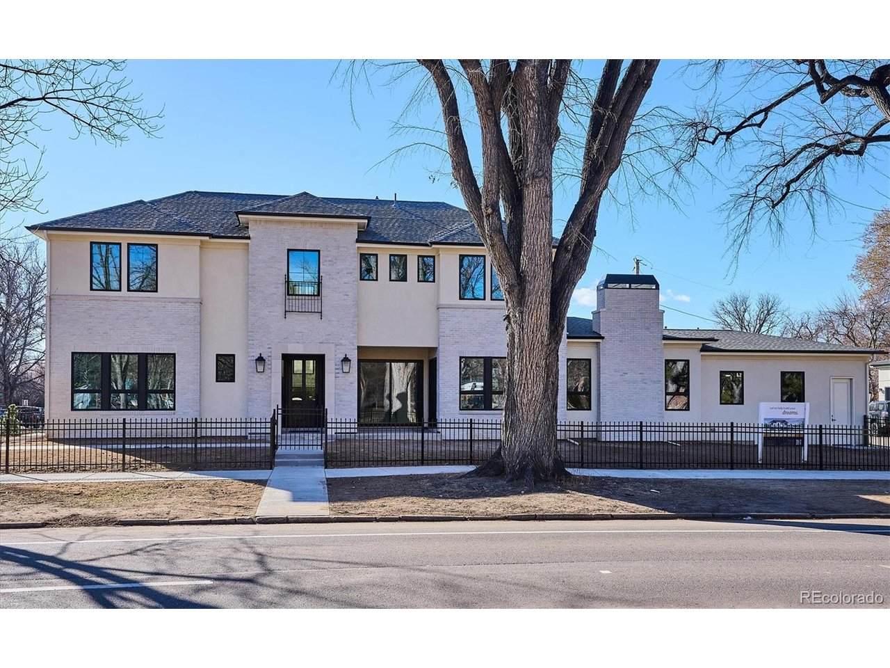 1699 Bellaire St - Photo 1