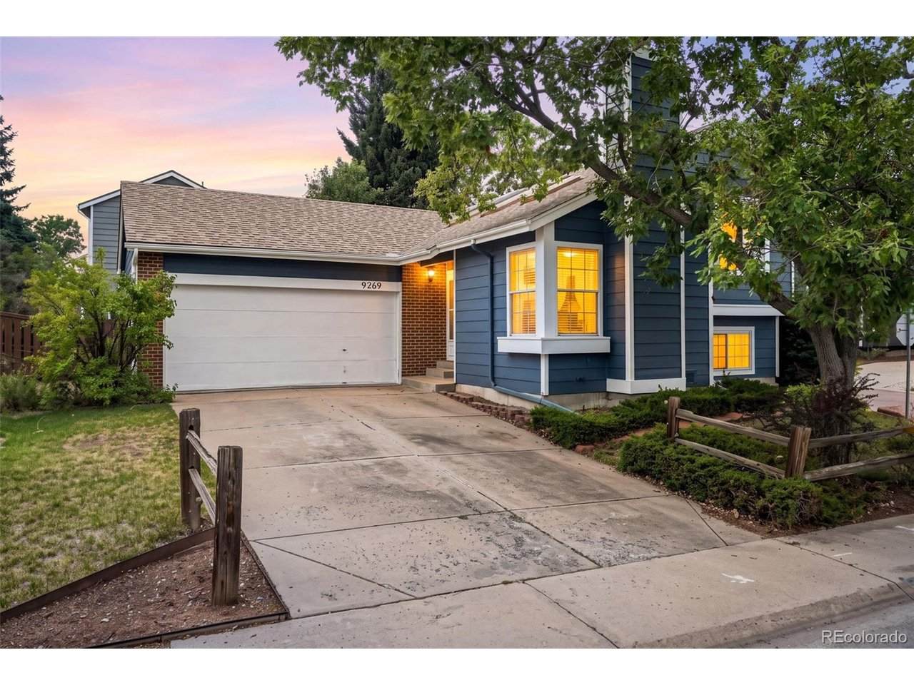 9269 Hickory Cir - Photo 1