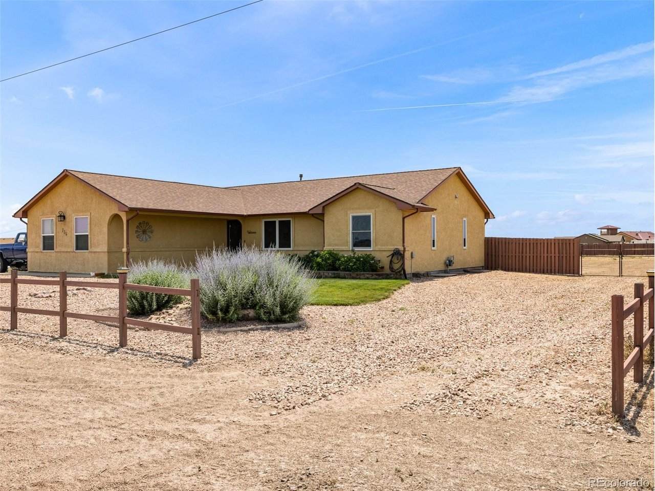 734 Marigold Dr - Photo 1