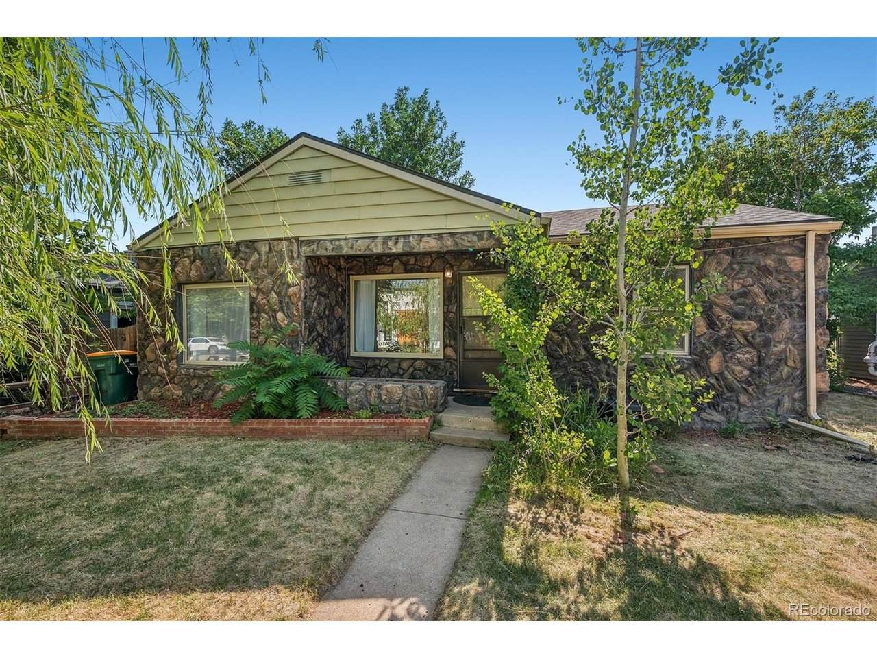 4564 Pennsylvania St - Photo 1