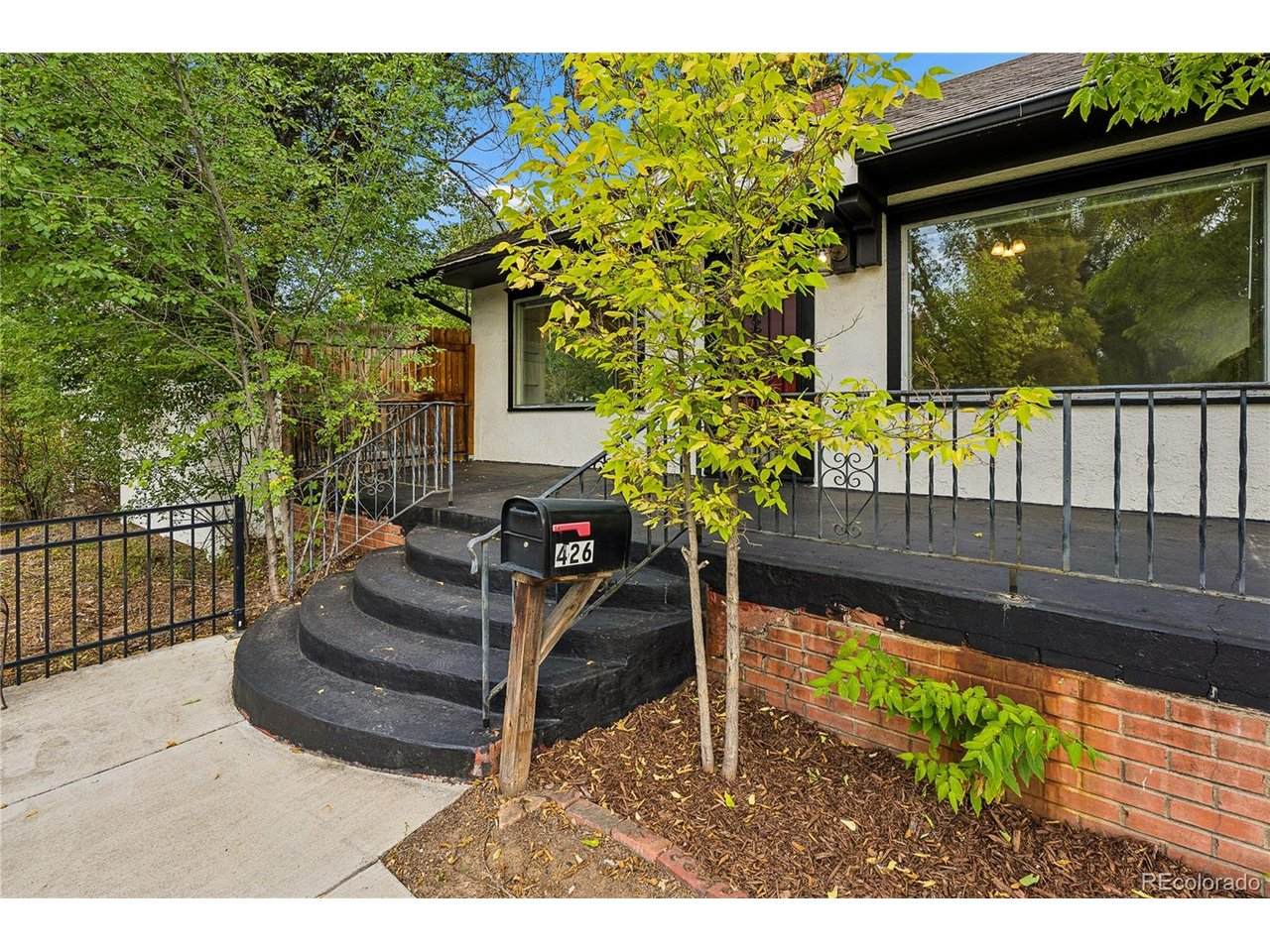 426 Prospect Rd - Photo 1