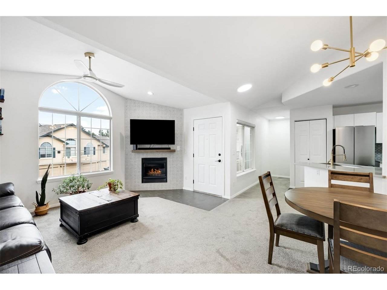 8747 Dry Creek Rd - Photo 1