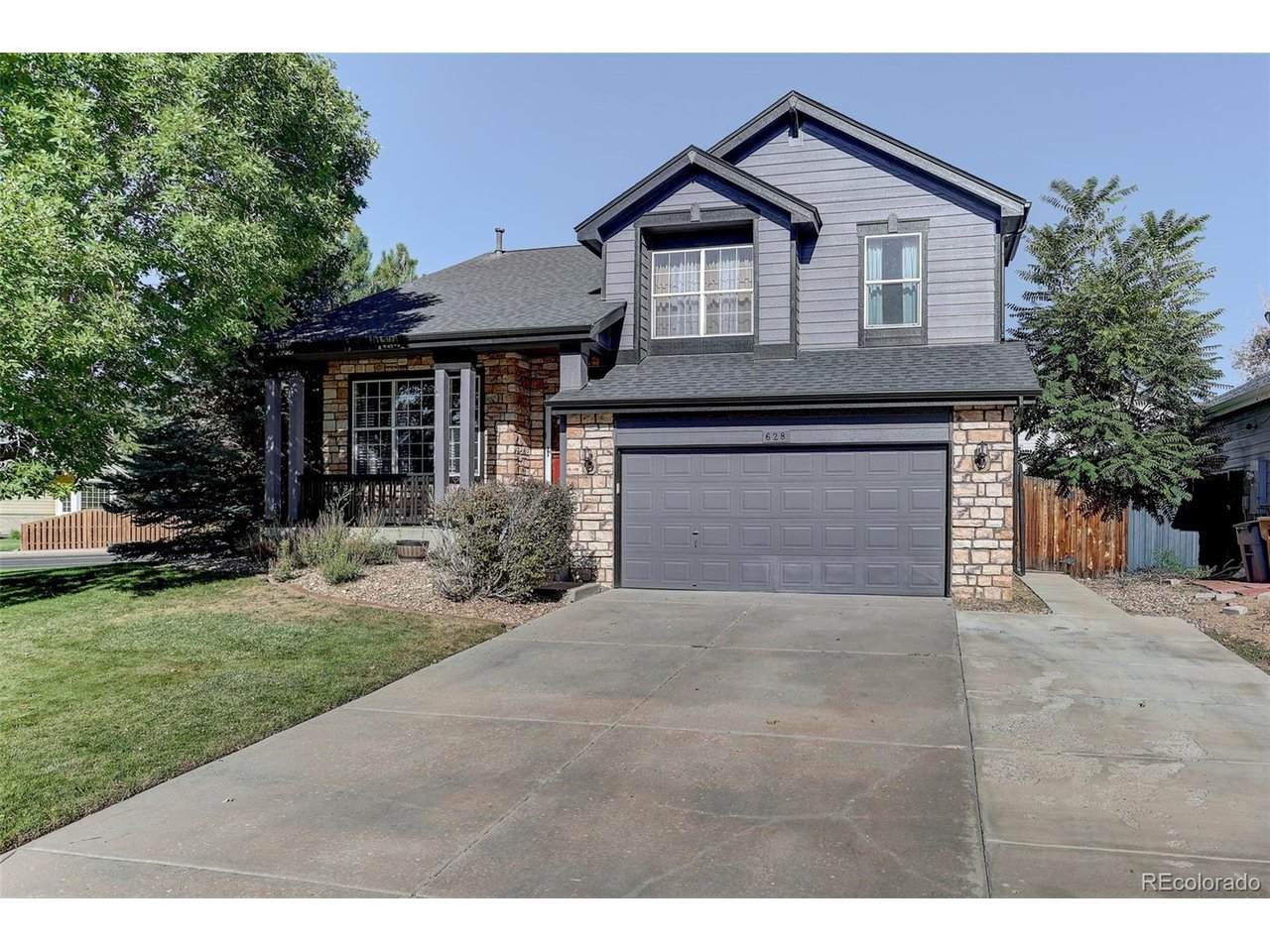 628 16th Ave - Photo 1