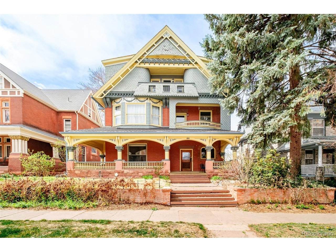 1435 Vine St - Photo 1