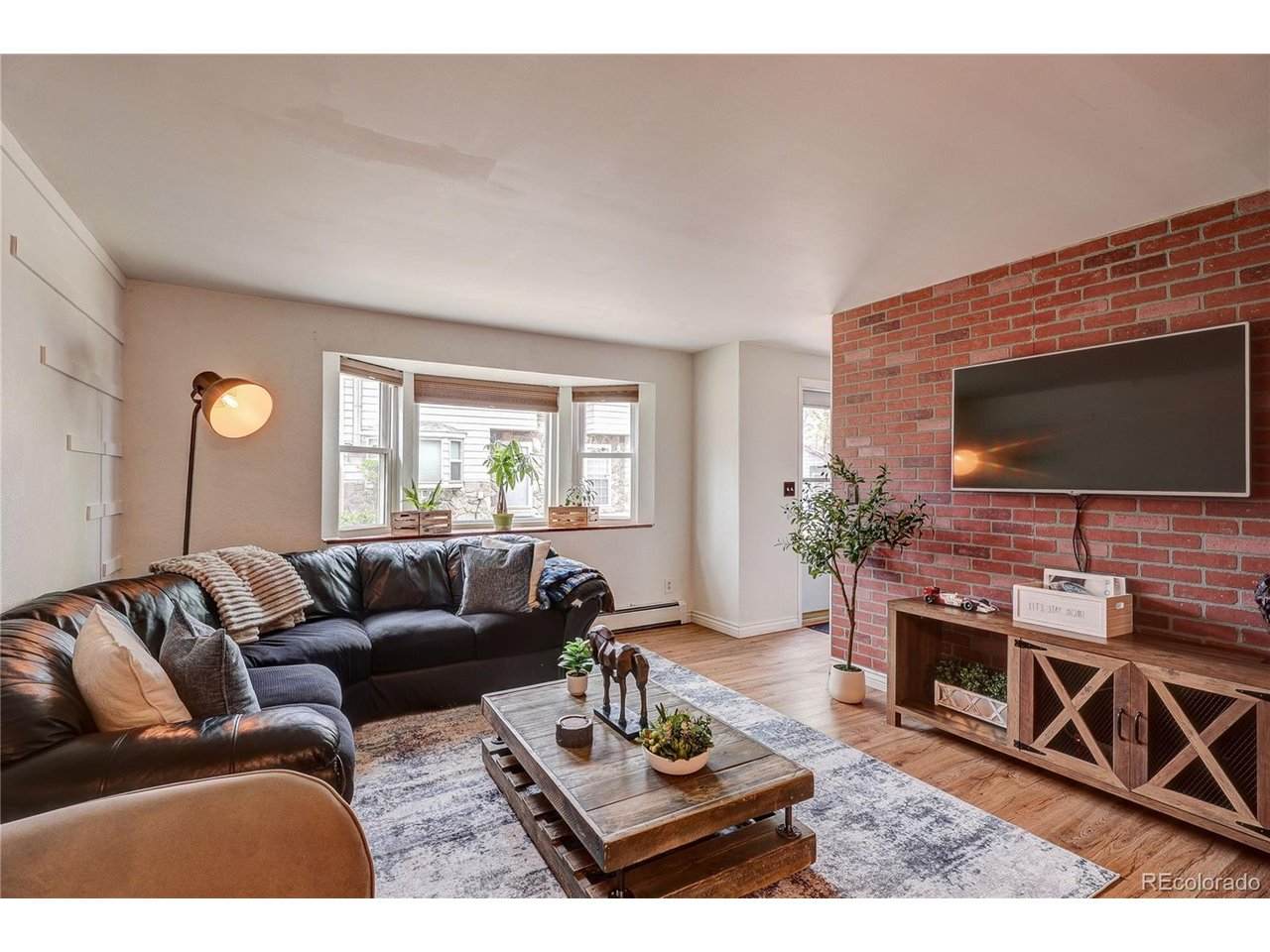1057 112th Ave - Photo 1