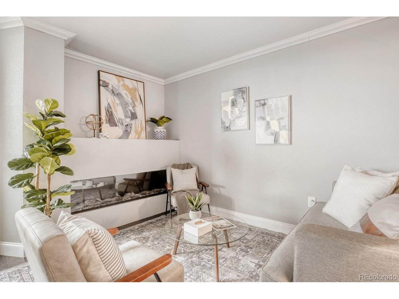 601 11th Ave - Photo 1