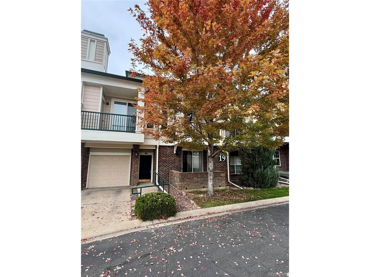 1815 Spaulding Cir - Photo 1