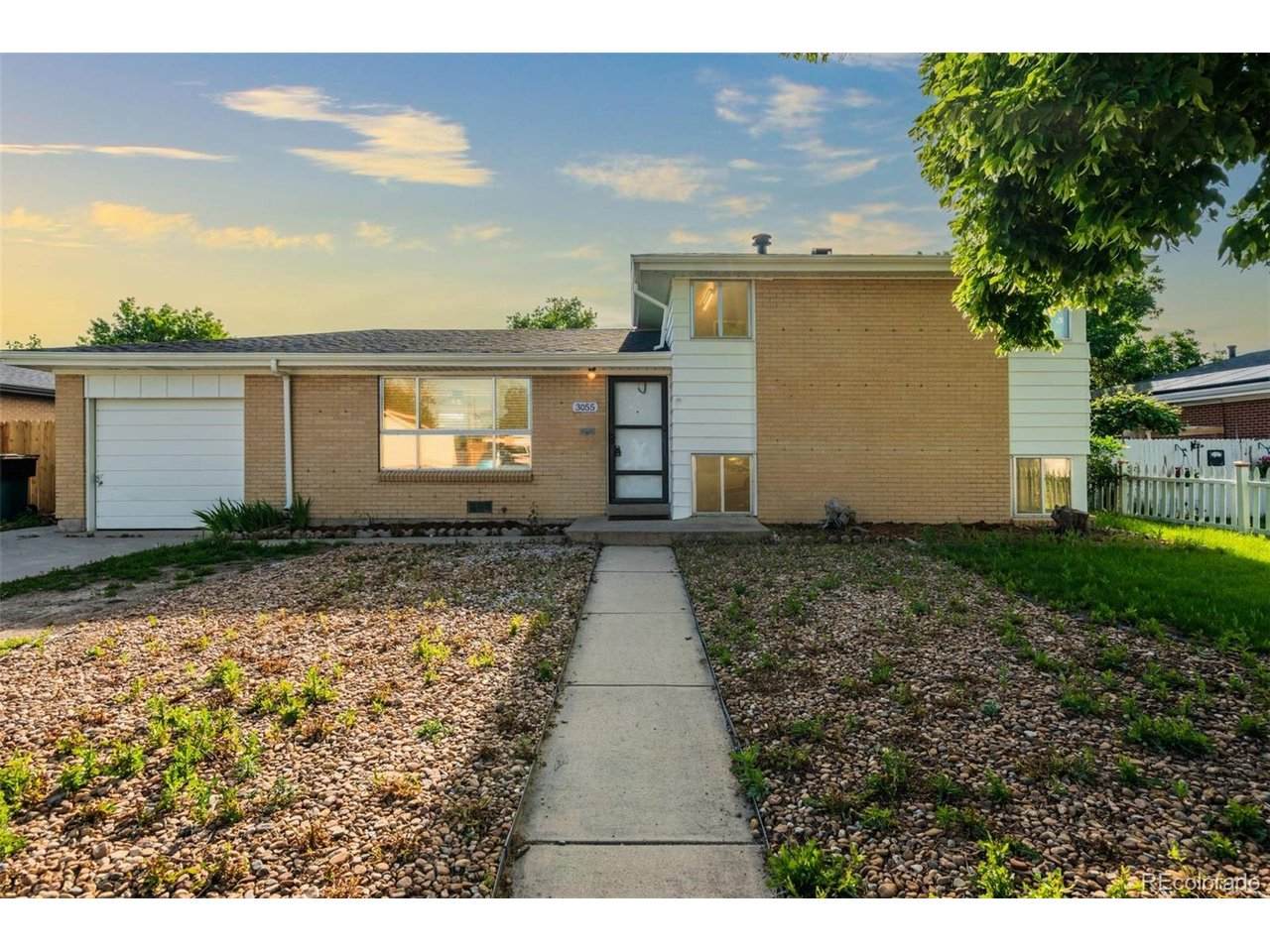 3055 Carson St - Photo 1