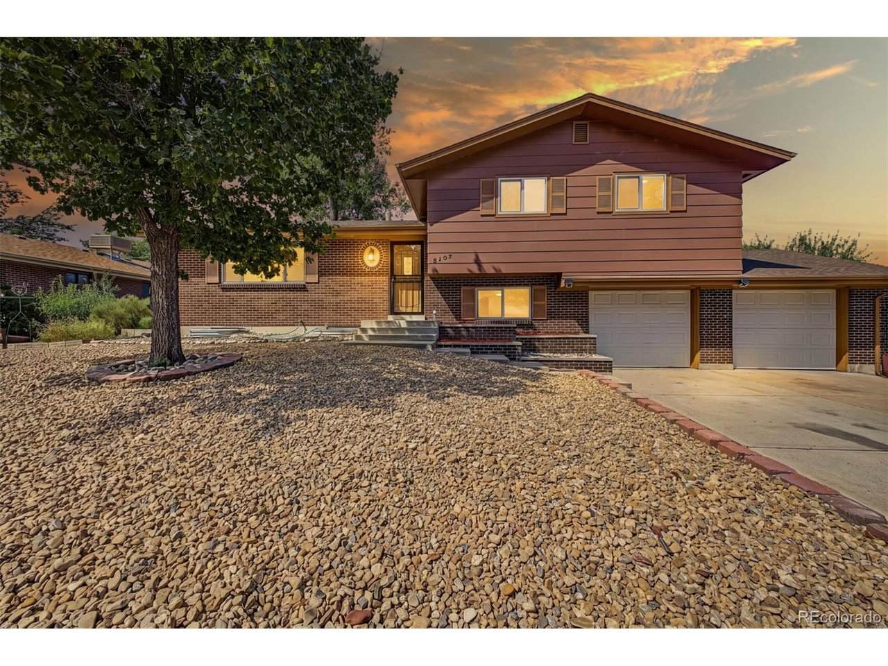 2137 Yarrow St - Photo 1