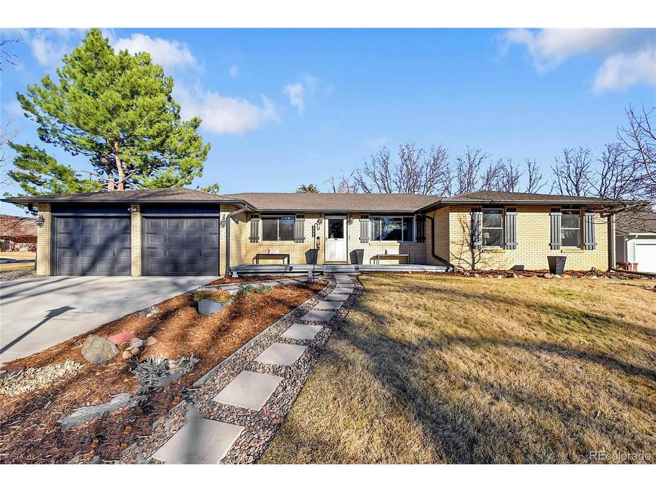 1022 Berkeley Ct - Photo 1