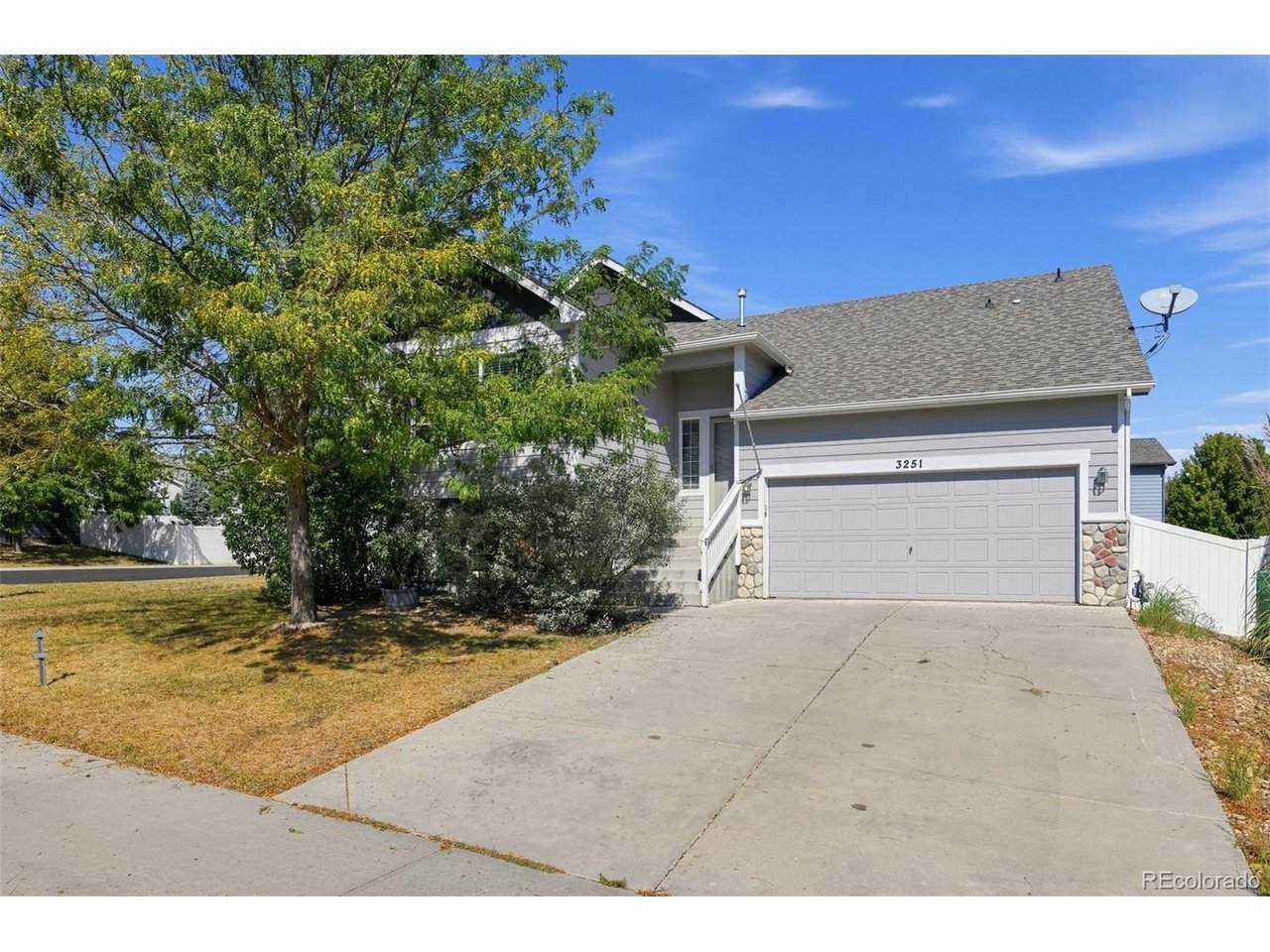 3251 Tamarac Ln - Photo 1