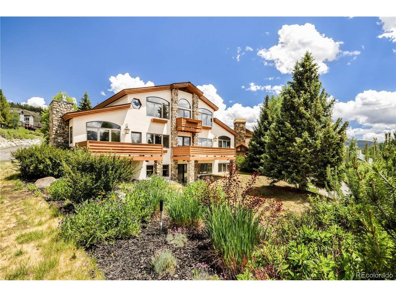 454 Ensign Dr - Photo 1