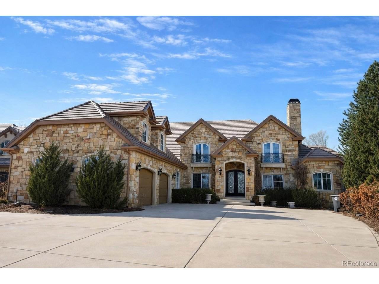 1615 Stardance Cir - Photo 1