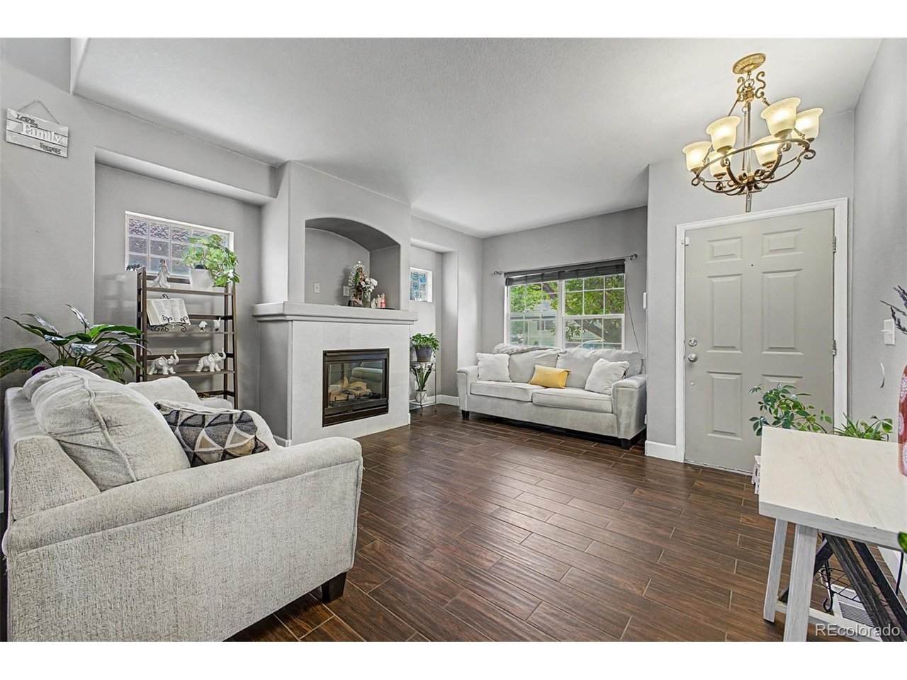 9815 Eagle Creek Cir - Photo 1