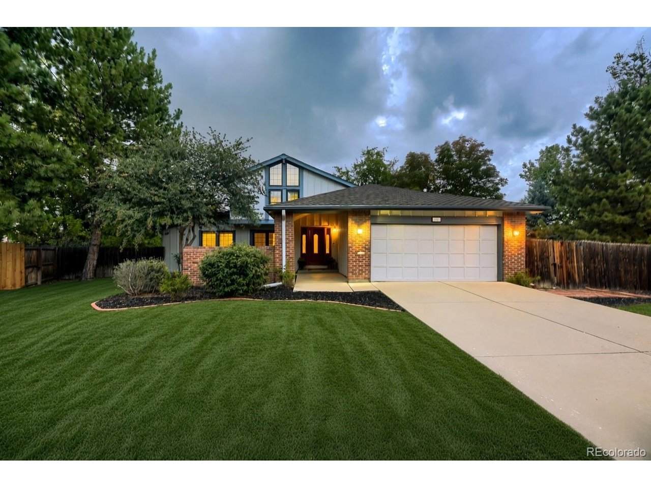 8786 Iris St - Photo 1