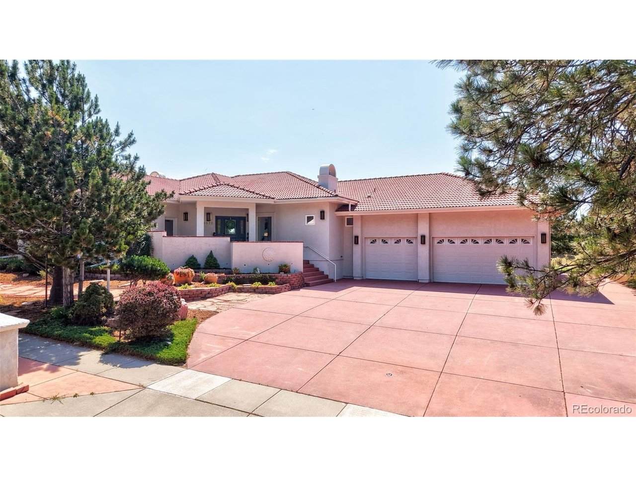 2075 Mulligan Dr - Photo 1