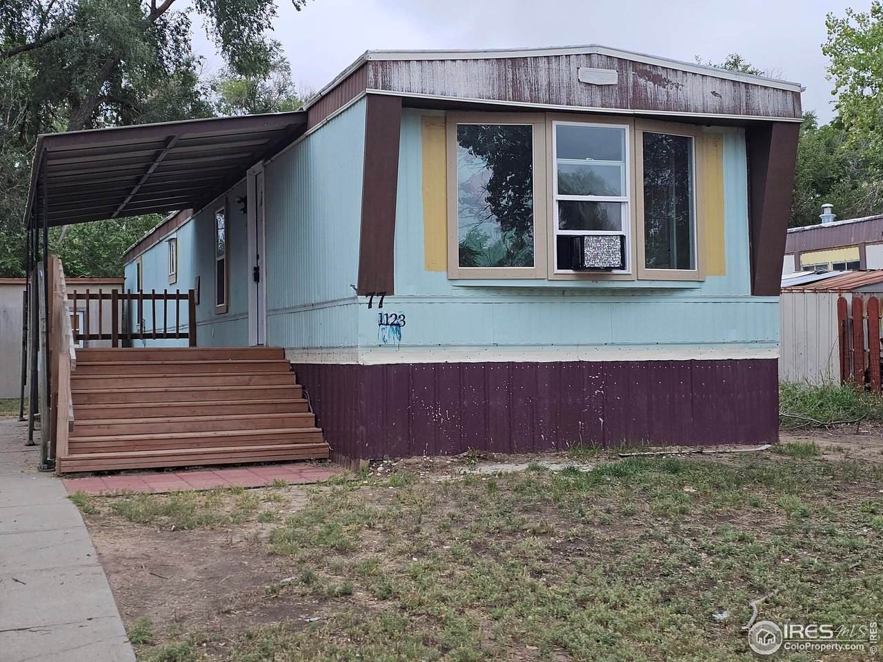 1123 Kings Ct - Photo 1