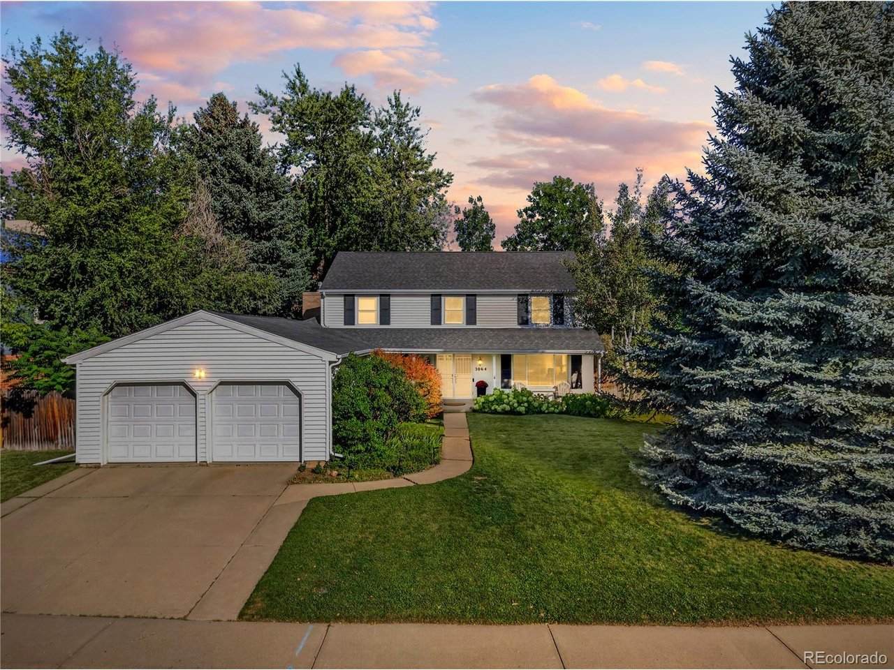 3064 Spruce Way - Photo 1
