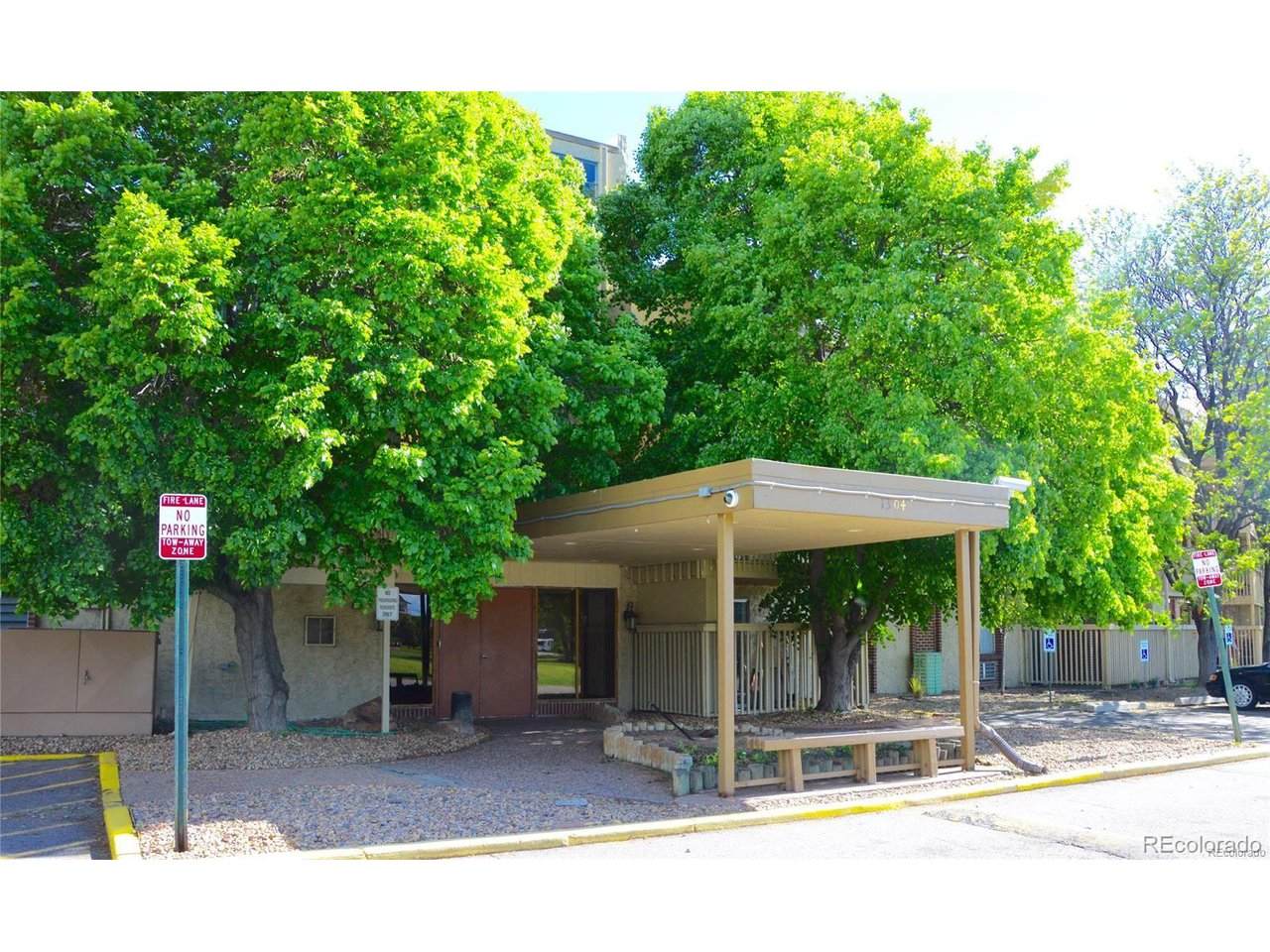 1304 Parker Rd - Photo 1