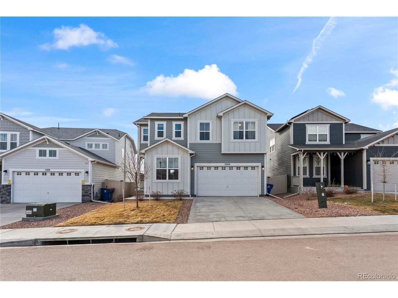 5204 Roundhouse Dr - Photo 1