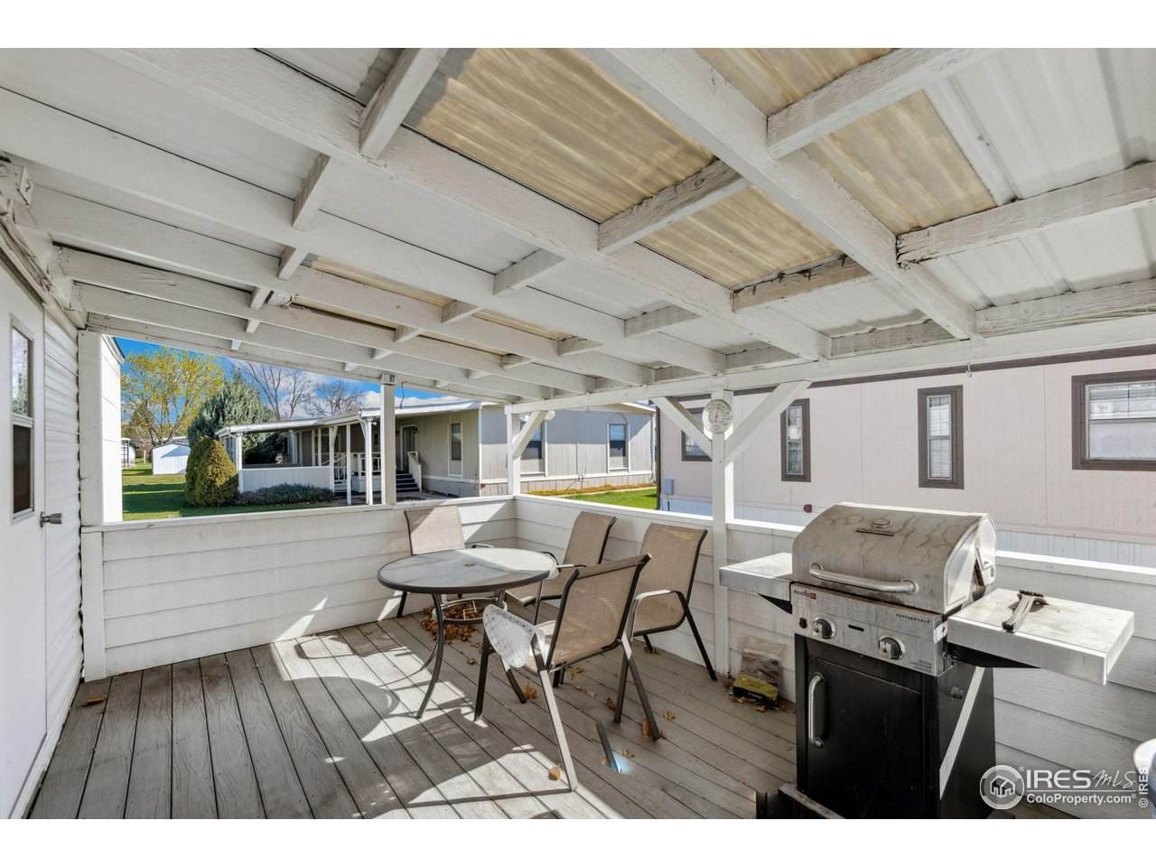 1601 College Ave - Photo 1