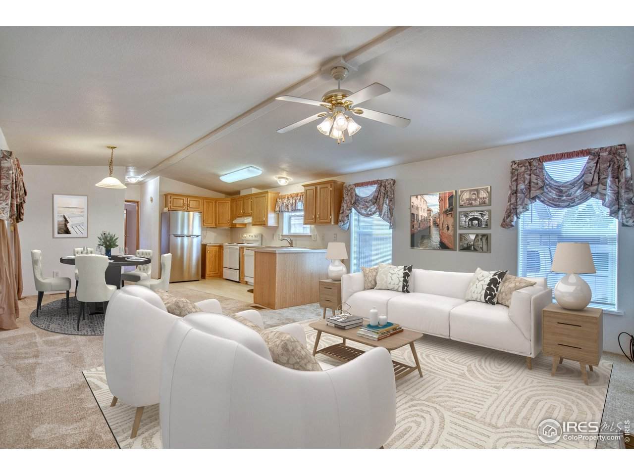 605 57th St - Photo 1