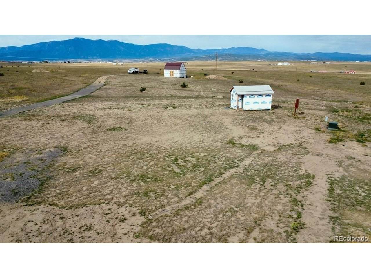 6567 Meadow Bluff Dr - Photo 1
