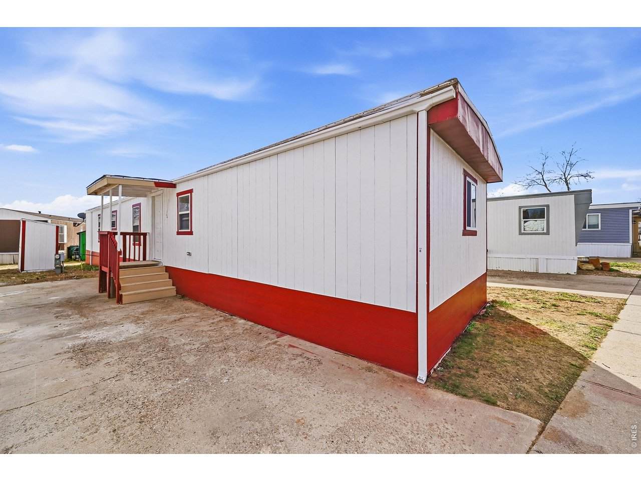 517 Trilby Rd - Photo 1