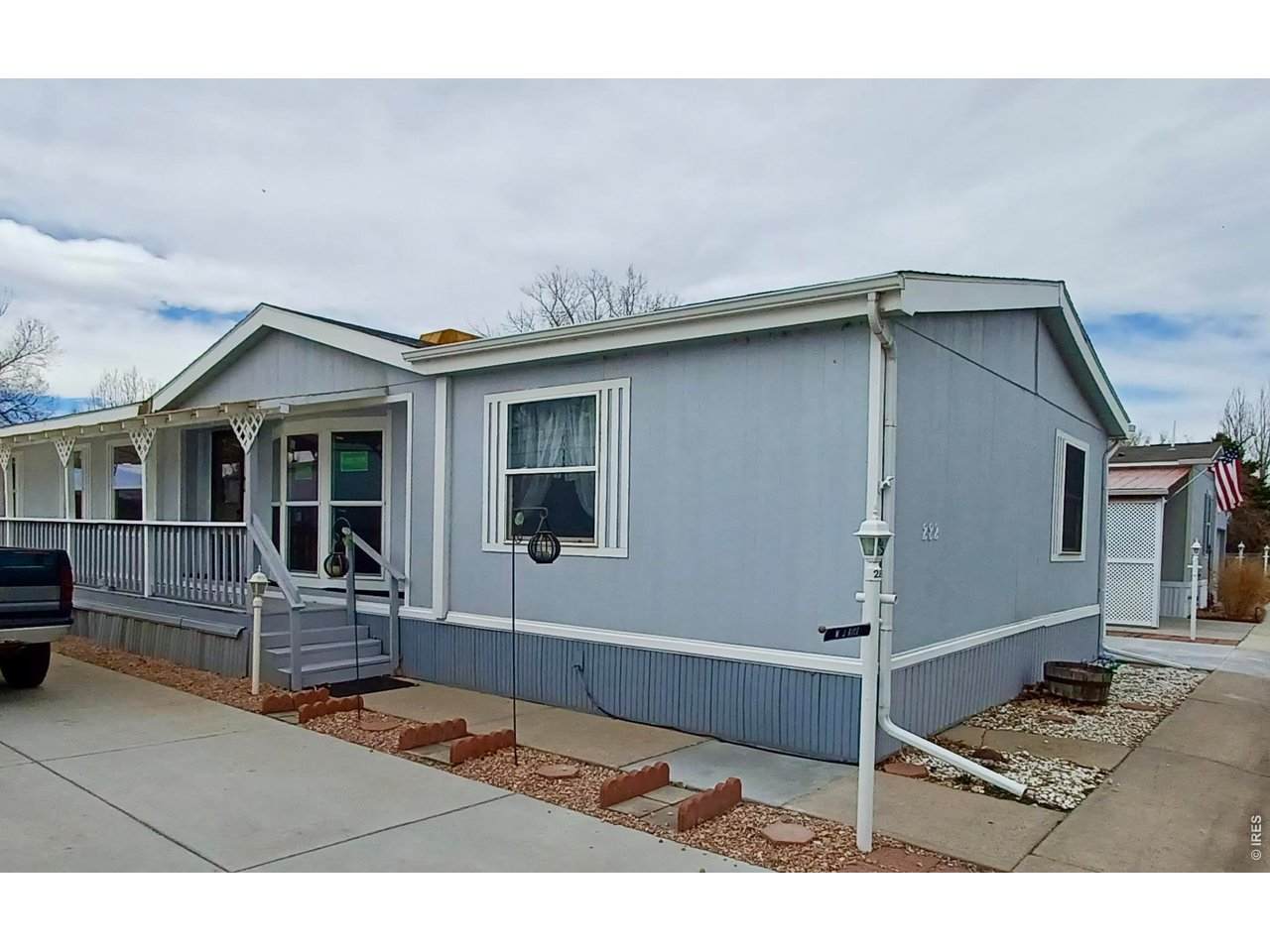 1601 College Ave - Photo 1