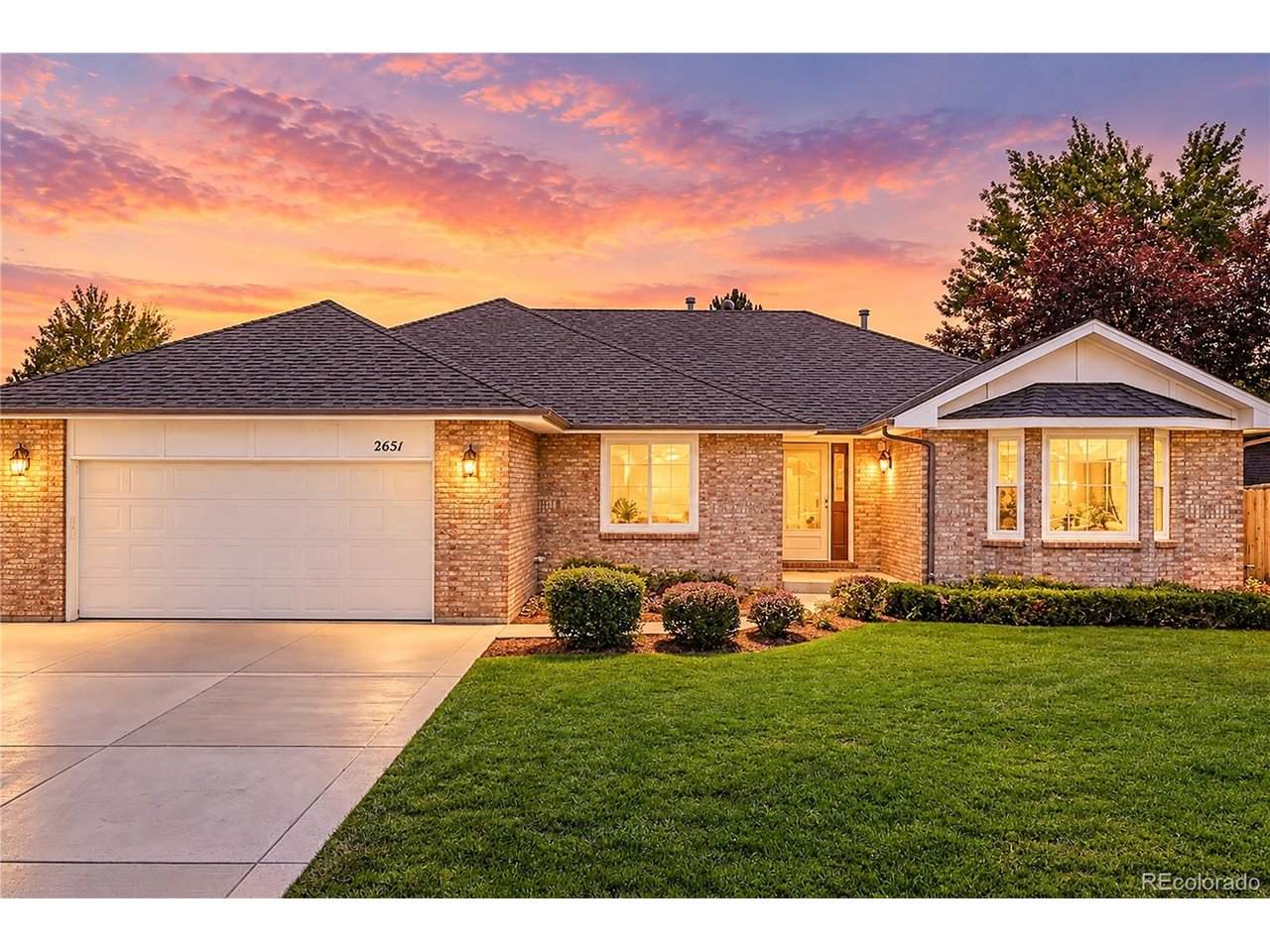 2651 Westlake Ct - Photo 1