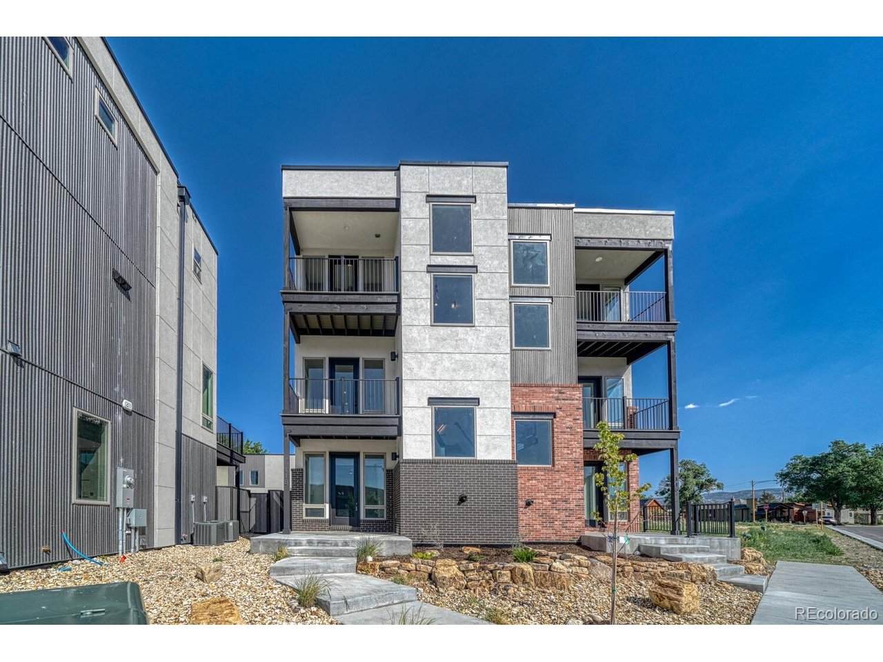 118 New St - Photo 1