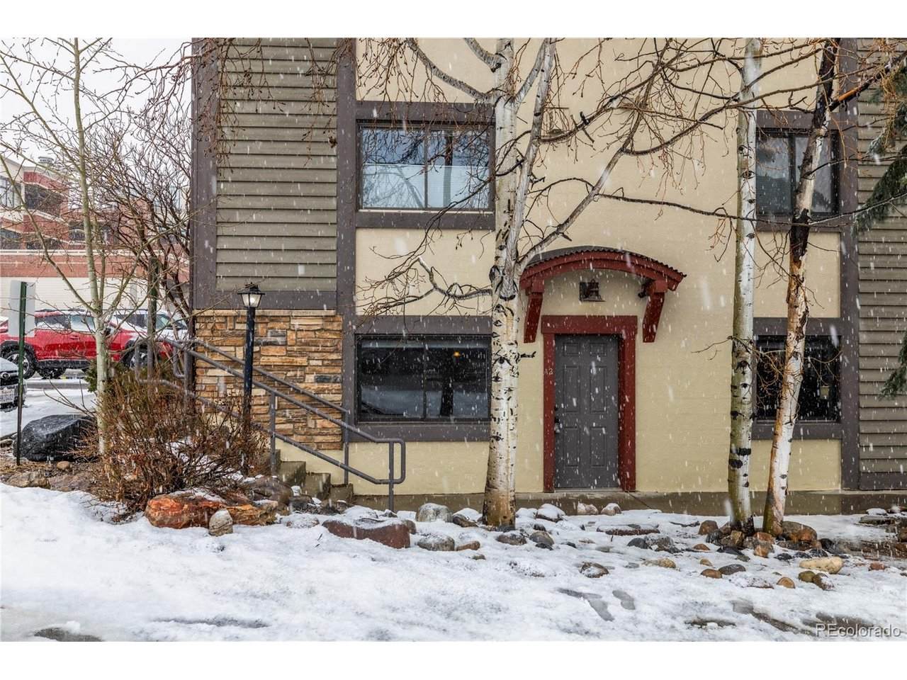 730 Yampa St - Photo 1
