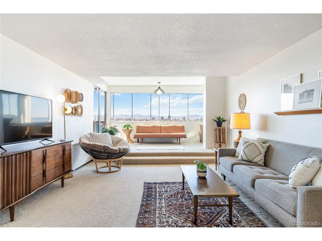 1155 Ash St - Photo 1