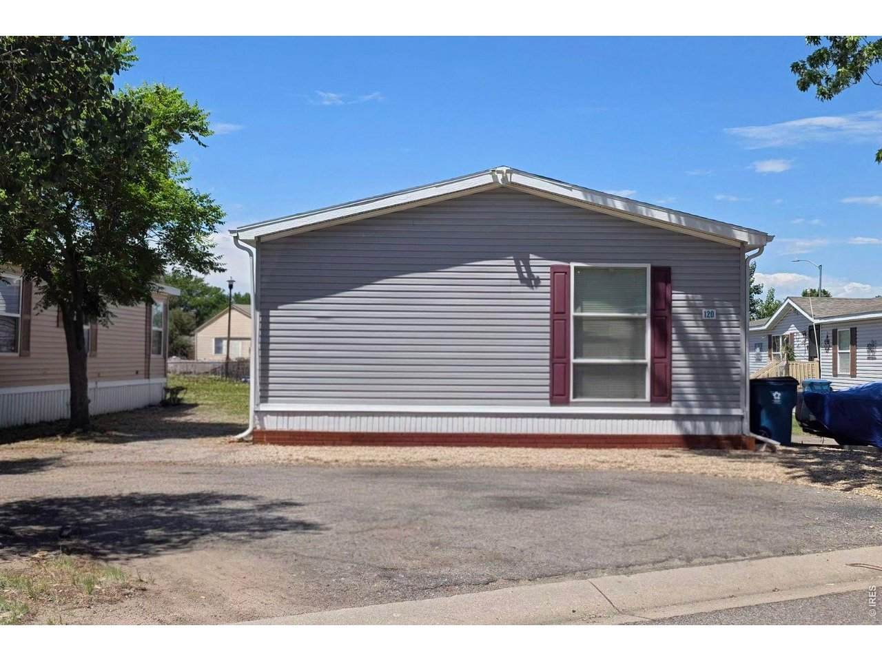 3060 Bridge St - Photo 1