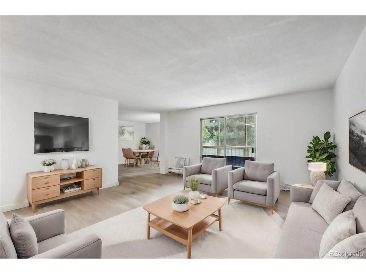 13635 Bates Ave - Photo 1