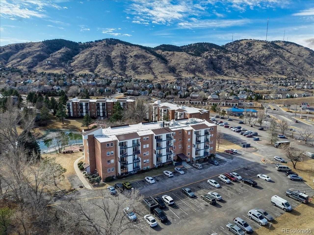 1150 Golden Cir - Photo 1