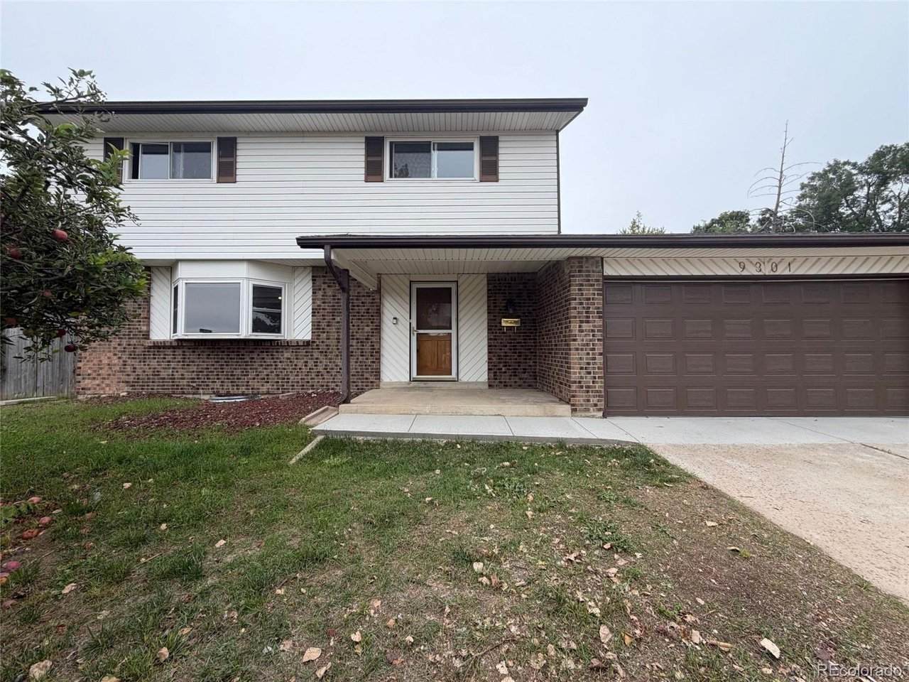 9301 Raleigh Ct - Photo 1
