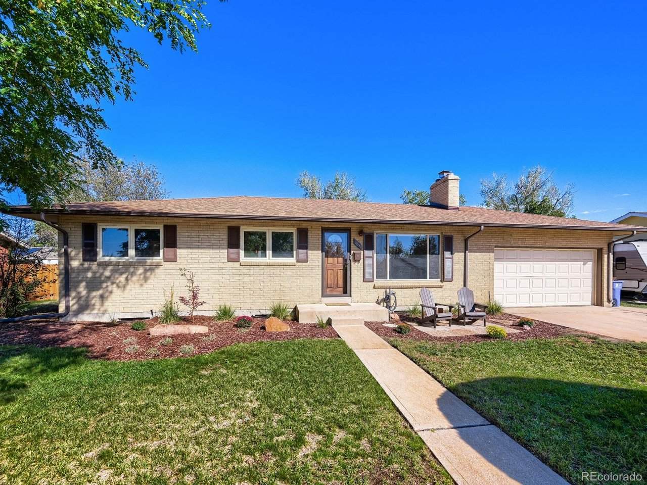 3851 Greenwood Pl - Photo 1