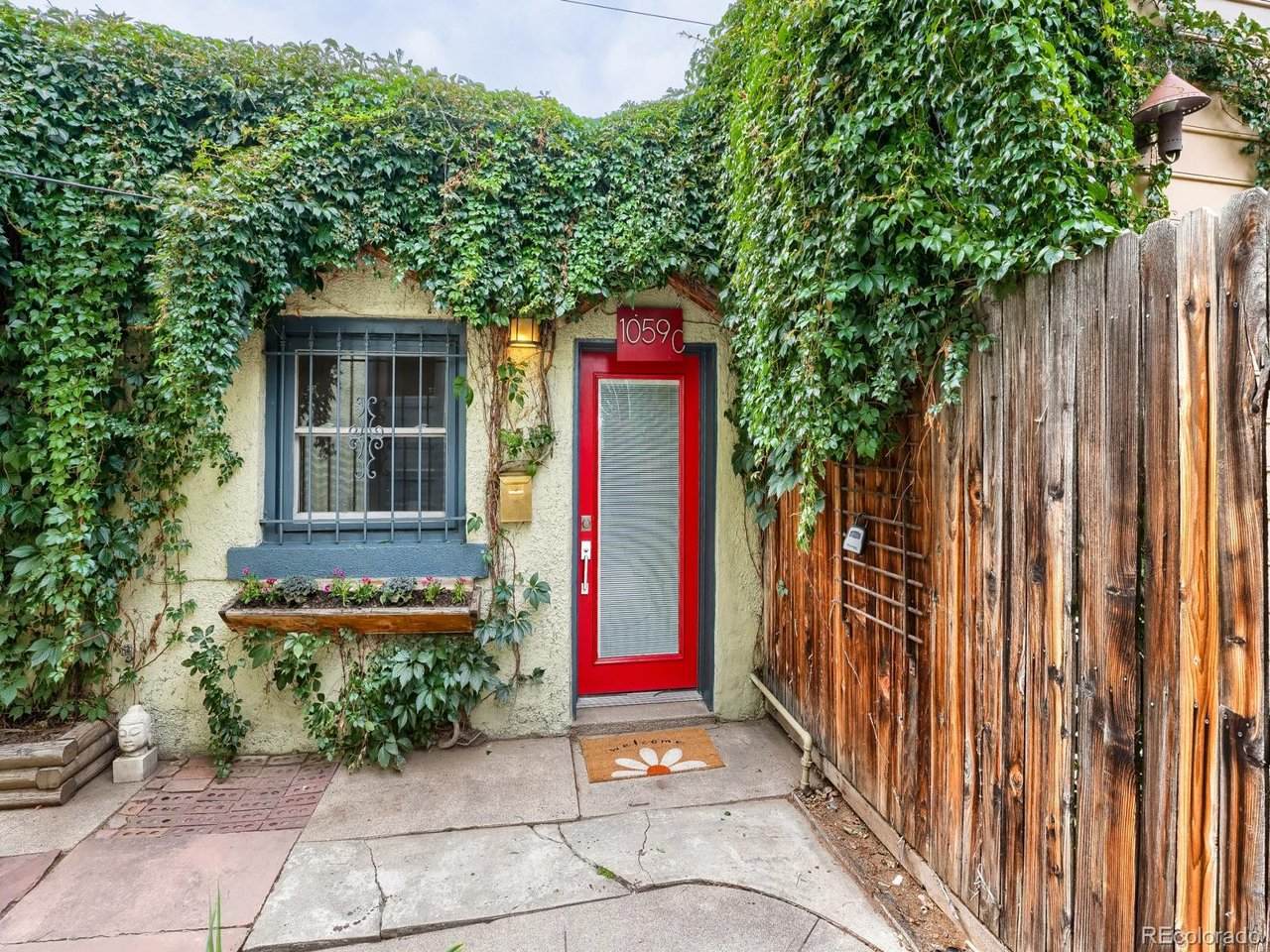 1059 Emerson St - Photo 1