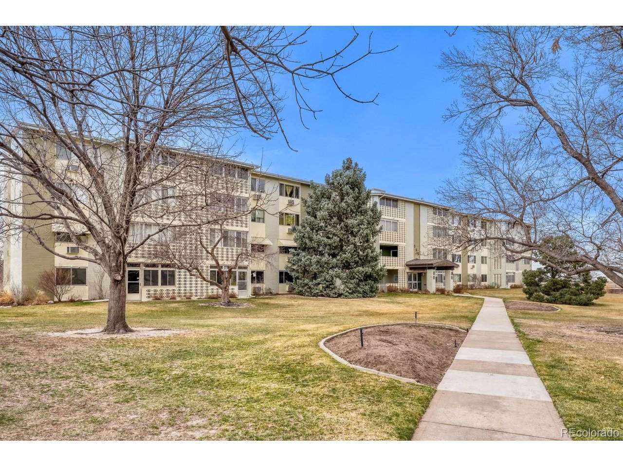 595 Alton Way - Photo 1