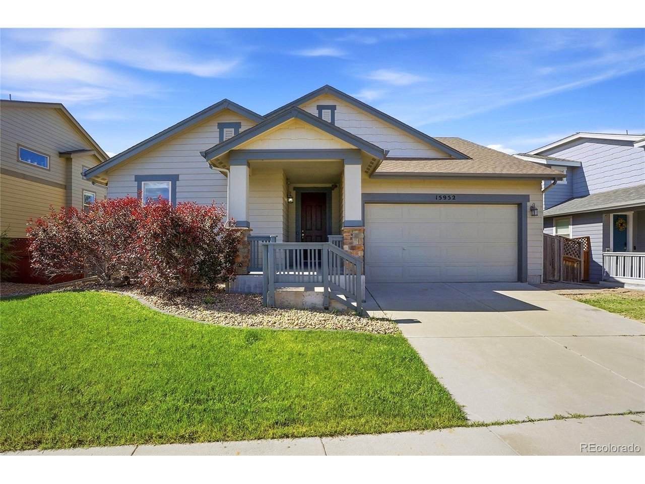 15952 Village Cir - Photo 1