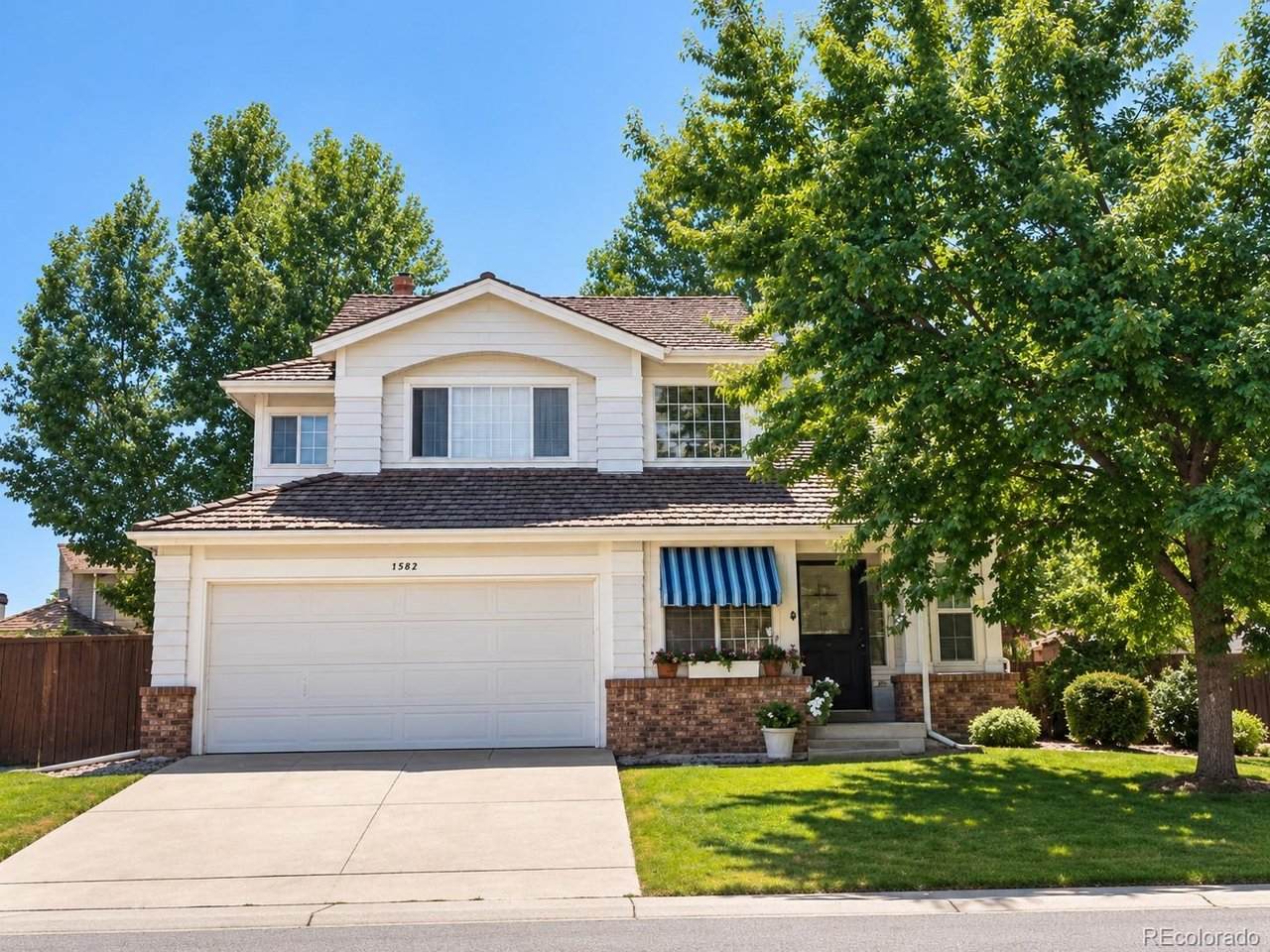 5582 Taft St - Photo 1