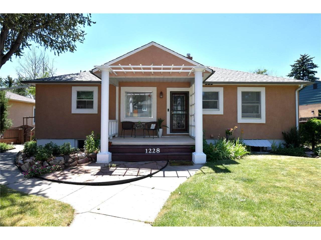 1228 Meade Ave - Photo 1