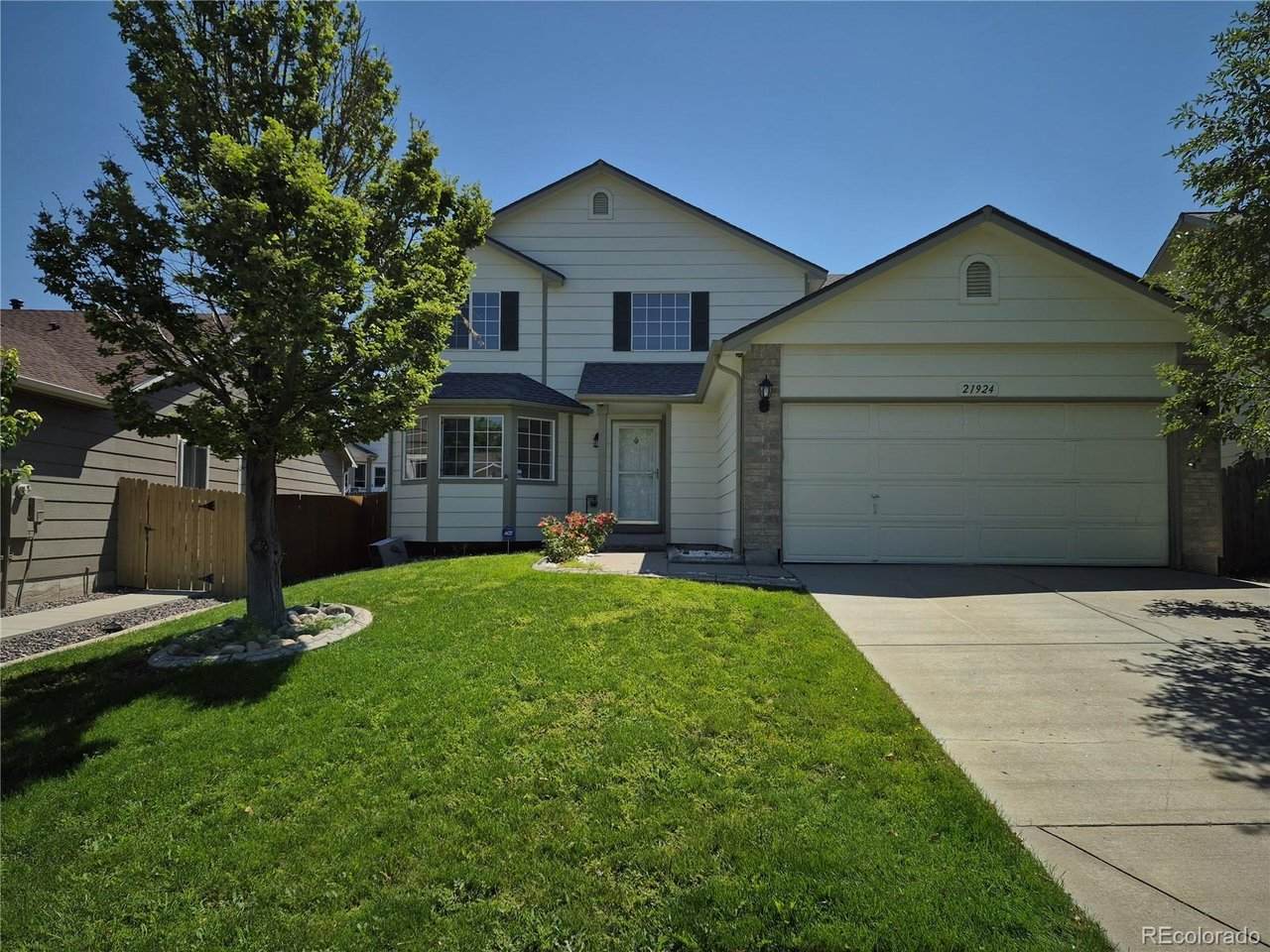 21924 Lake Ave - Photo 1