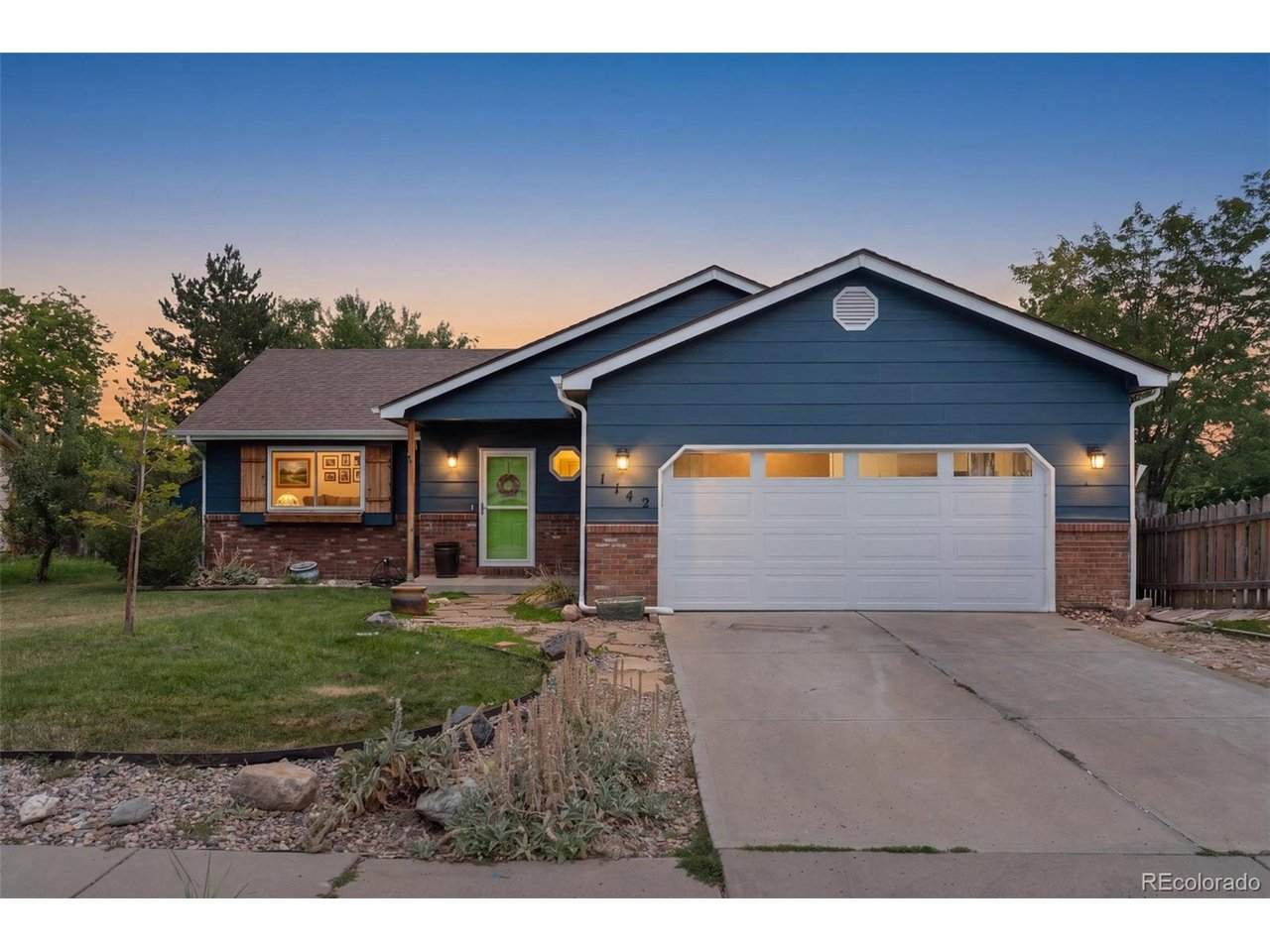 1142 Edinburgh Dr - Photo 1
