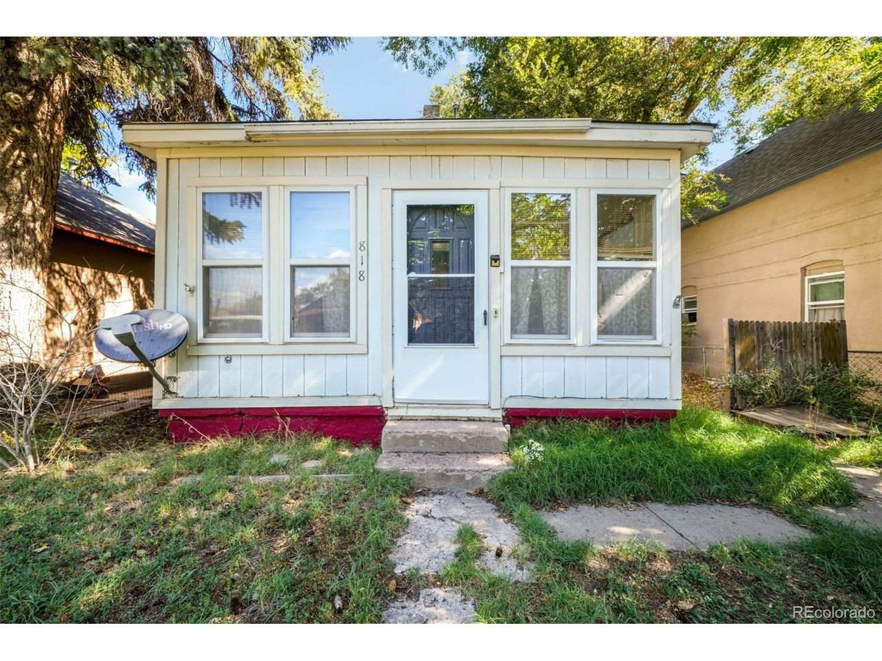 818 2nd St - Photo 1