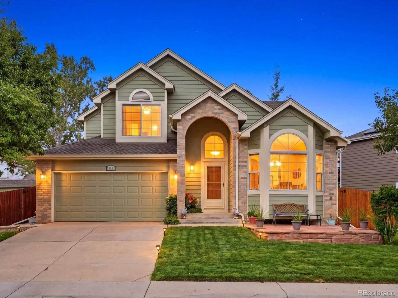 10527 Cooper Dr - Photo 1